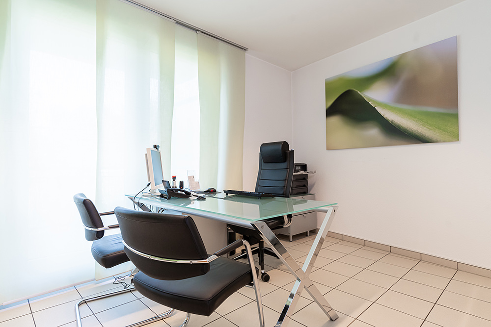Hausarzt Essen Freisenbruch - Dres. Luitjens & Klinkhart Behandlungszimmer